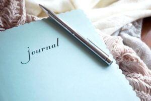 12 Essential Reasons to Journal for An Amazing Lifestyle